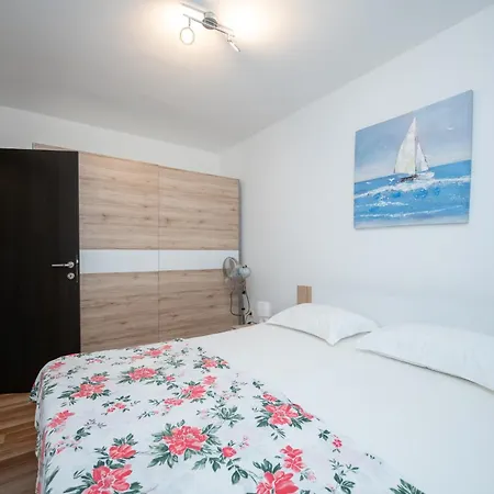 Family Friendly House With A Swimming Pool Maslenica, Novigrad - 23719 * Jasenice (Zadar)