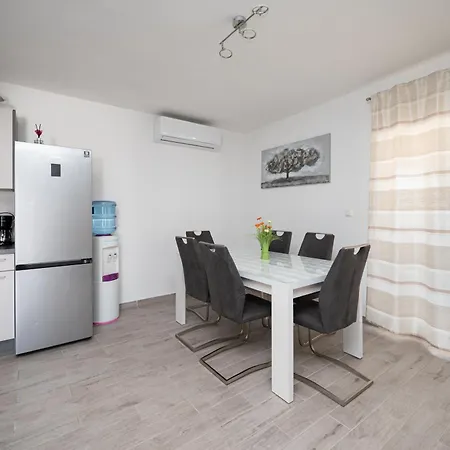 Family Friendly House With A Swimming Pool Maslenica, Novigrad - 23719