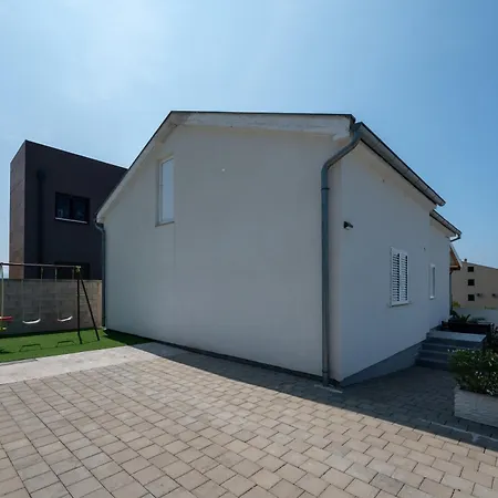Family Friendly House With A Swimming Pool Maslenica, Novigrad - 23719 *