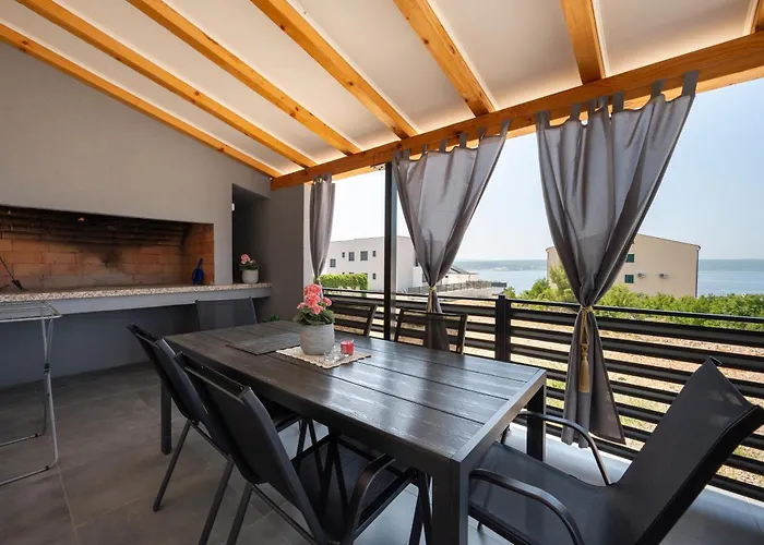 Family Friendly House With A Swimming Pool Maslenica, Novigrad - 23719 Дом отдыха *